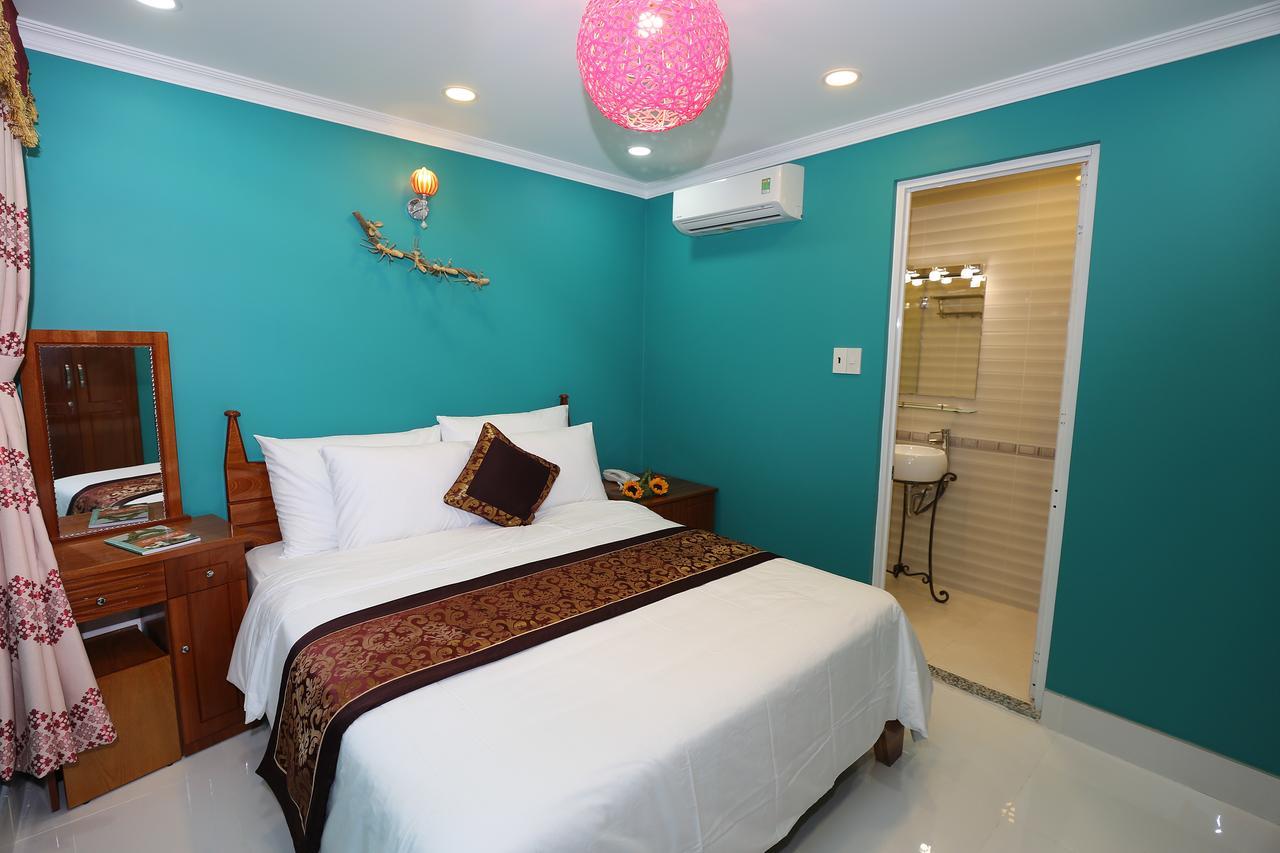 Nest Khách sạn 2*